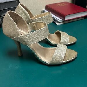 Prom like shoes 
Good condition 
Worn Sparingly